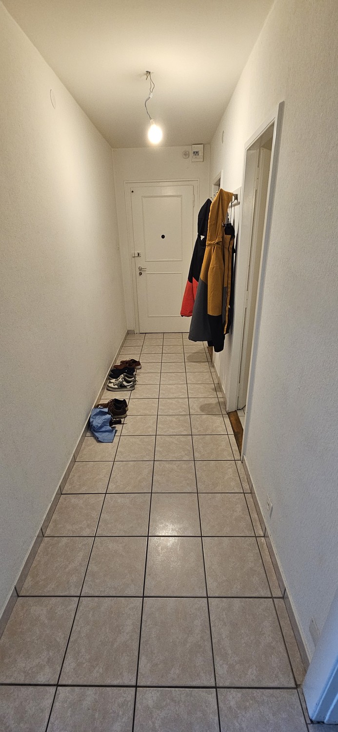 Camera in un appartamento condiviso, foto 7 di 8