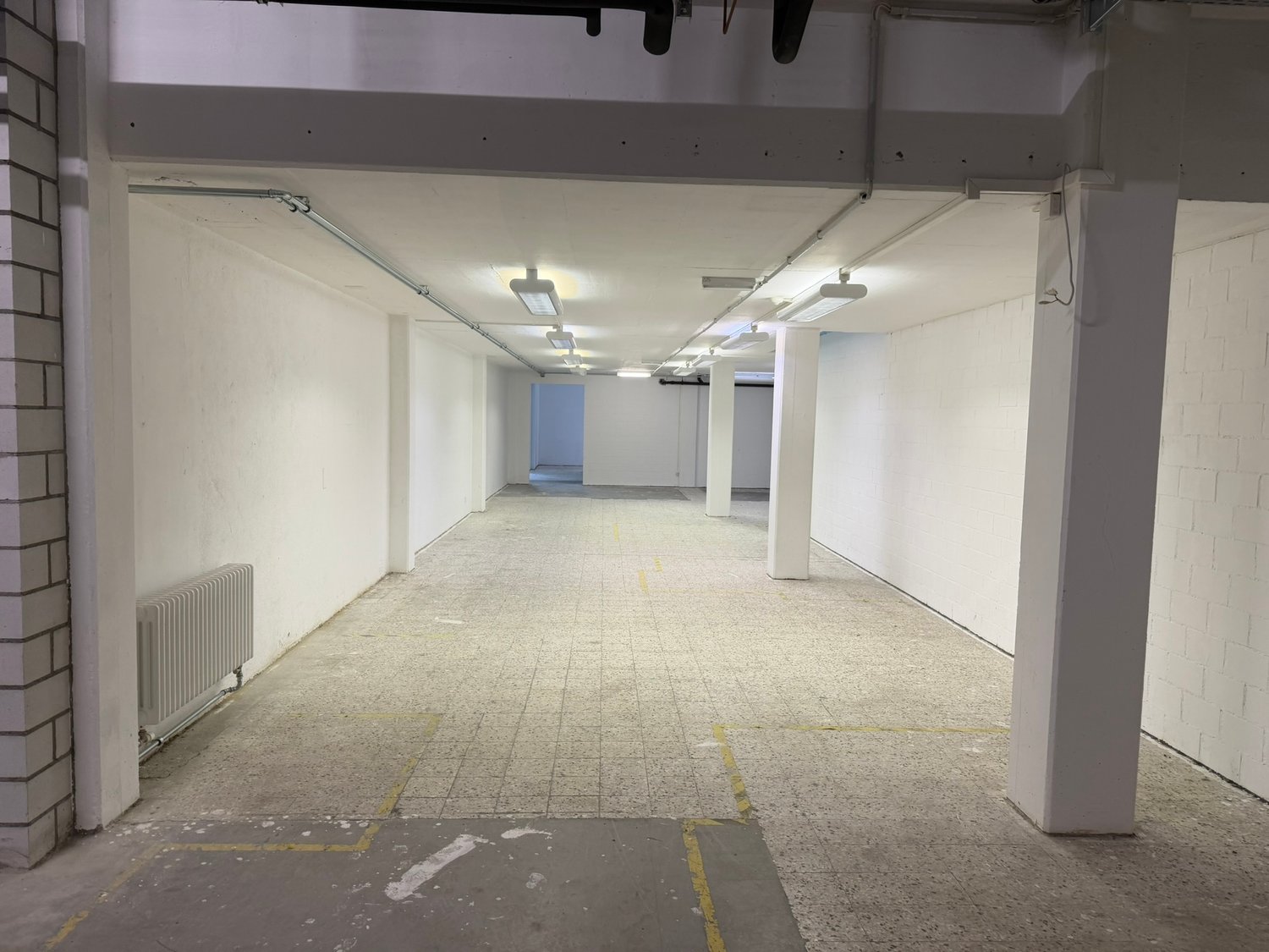 negozio di 320m²