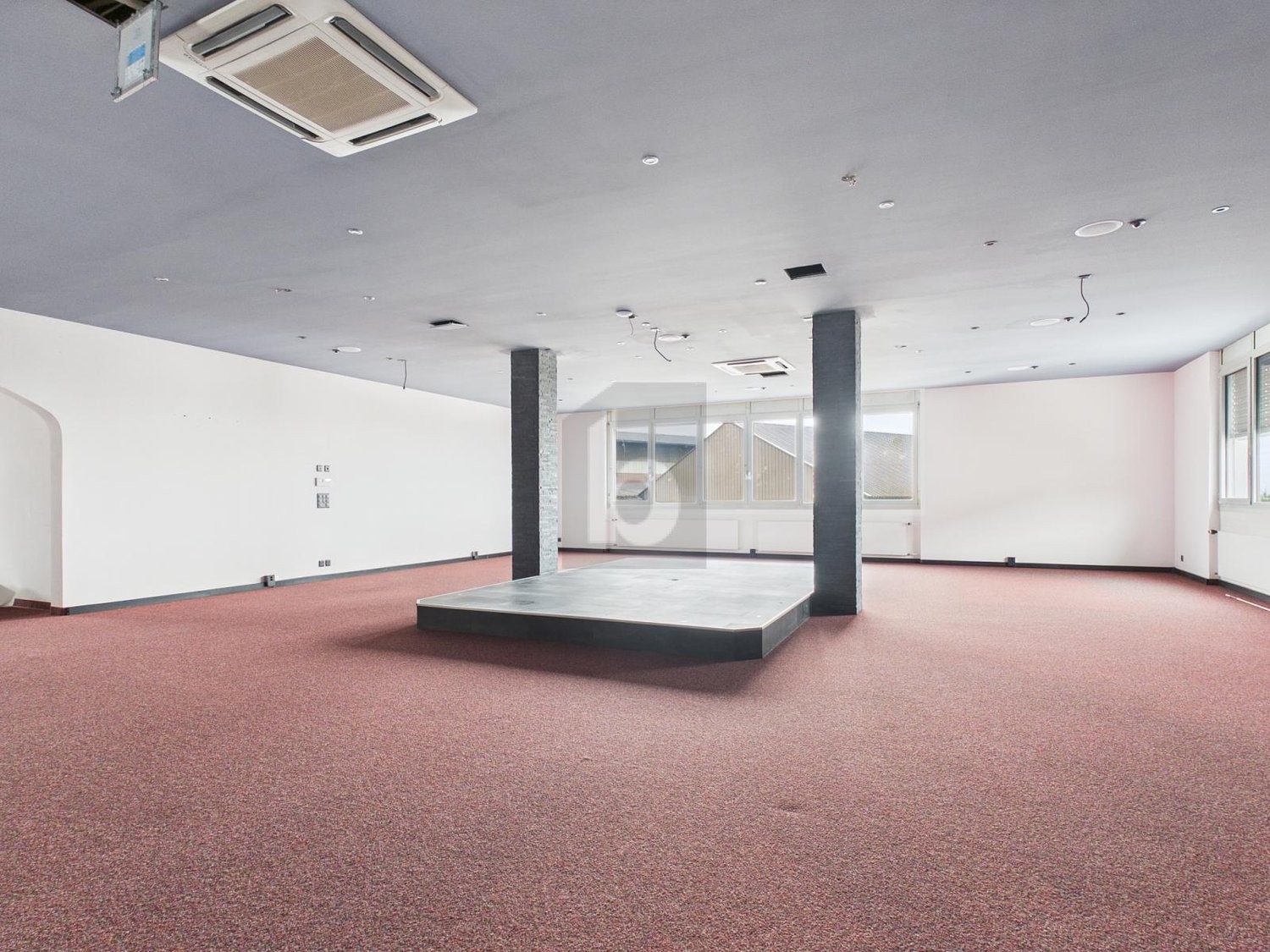 Bureau de 200m²
