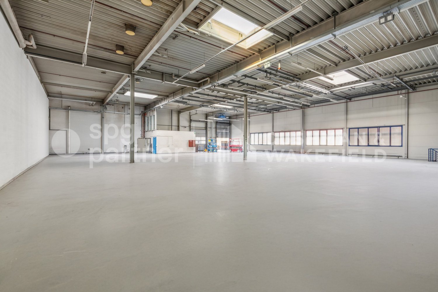 2000m² commerciale