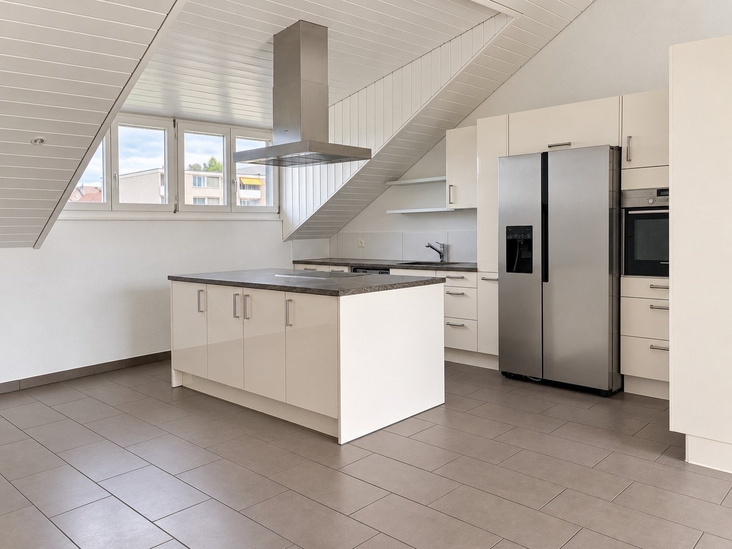 3 ½ locali appartamento mansardato, foto 2 di 4
