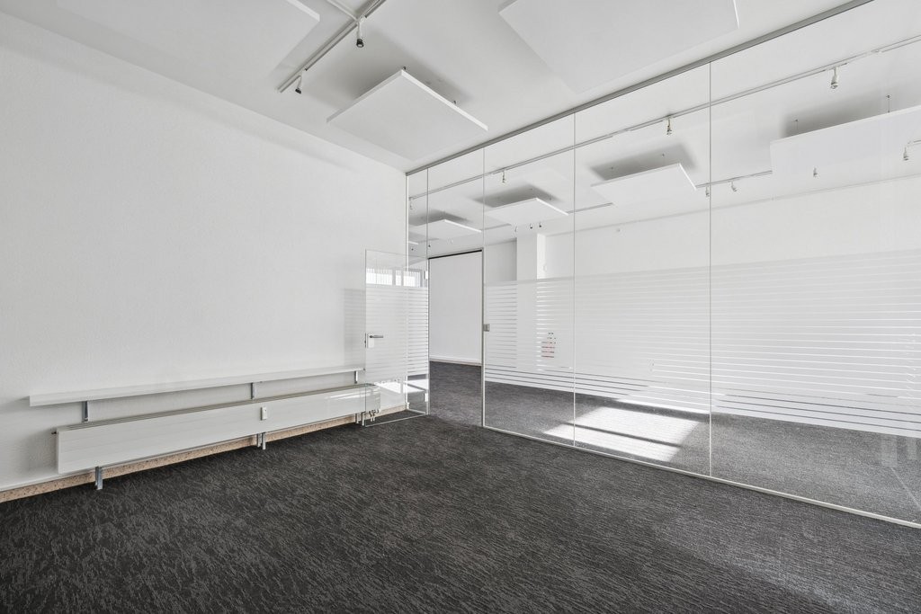 138m² negozio