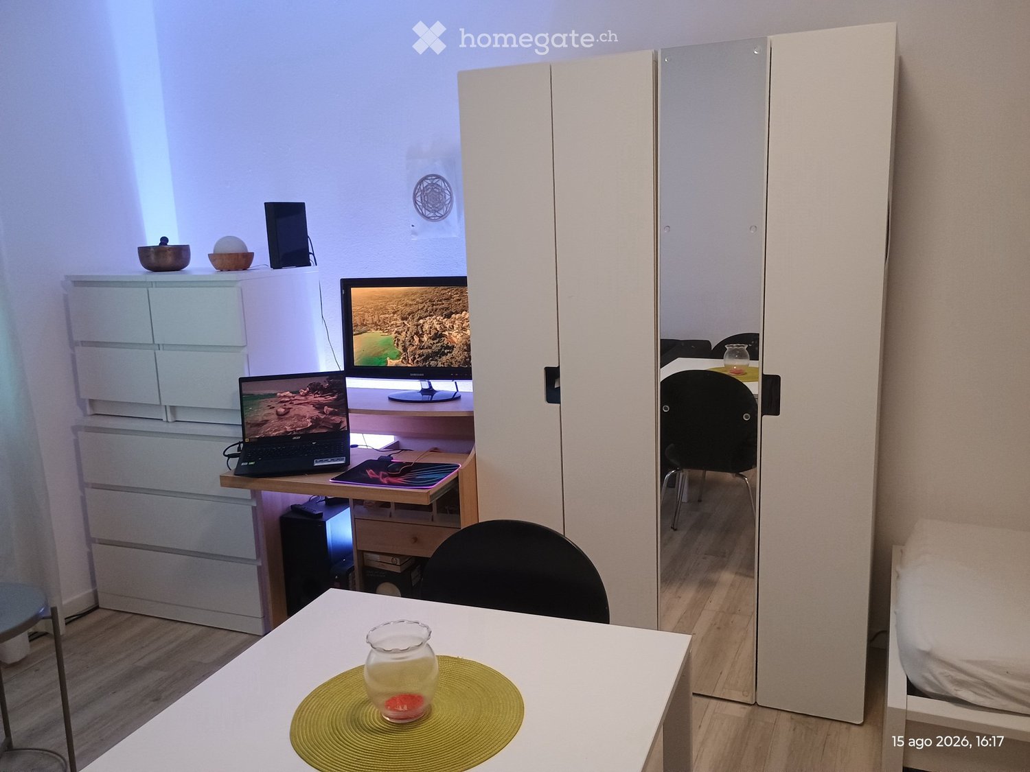 Appartamento di 1 locale

A 5 minuti a piedi dalla stazione di Locarno, da Piazza Grande, ben servito da mezzi e uffici pubblici intorno,
+41 76 273 37 17, foto 1 di 5