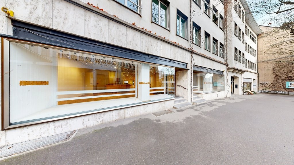 296m² shop, foto 2 di 10