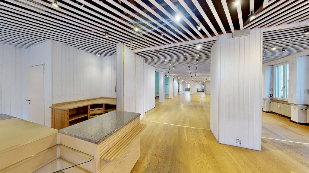 296m² shop, foto 4 di 10