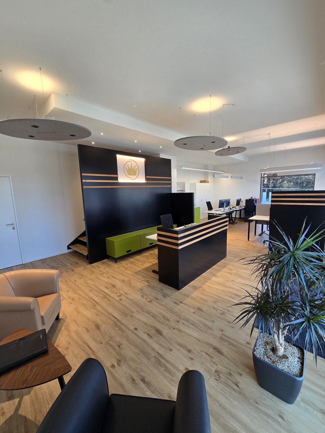 113m² commercial