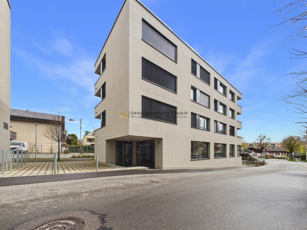100m² office