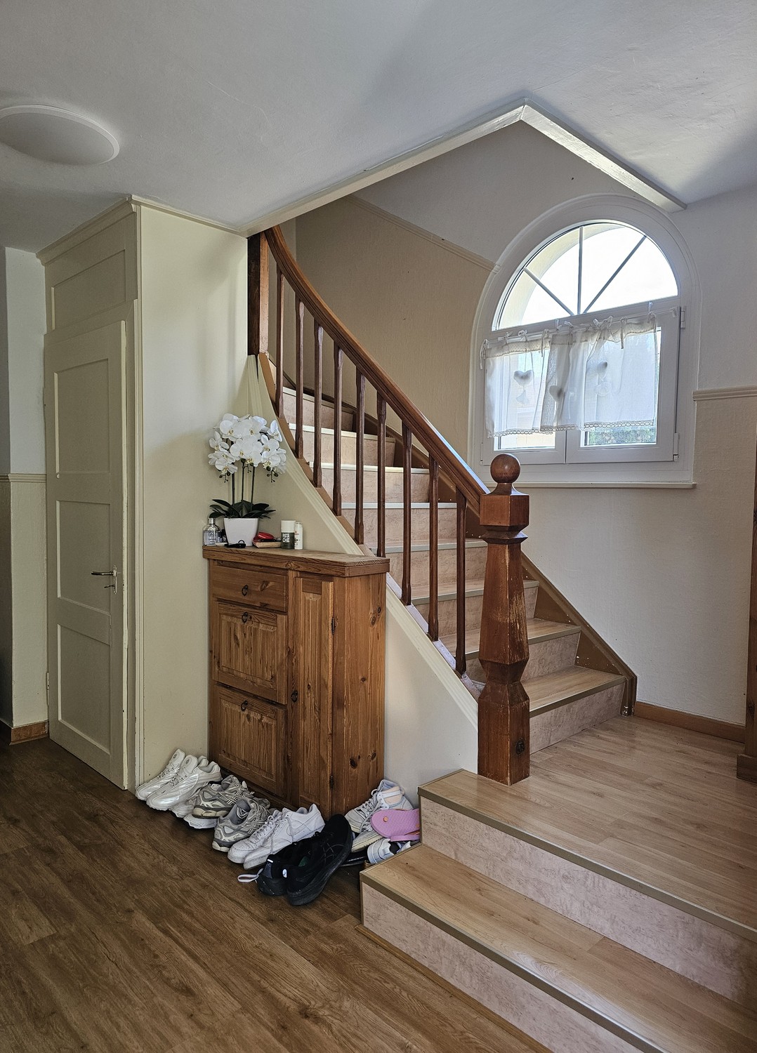 6 rooms single house