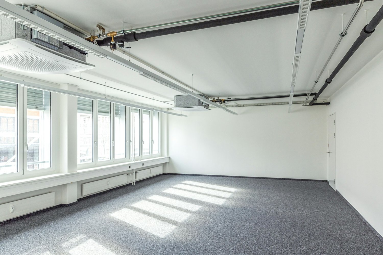 ufficio di 169m², foto 7 di 9