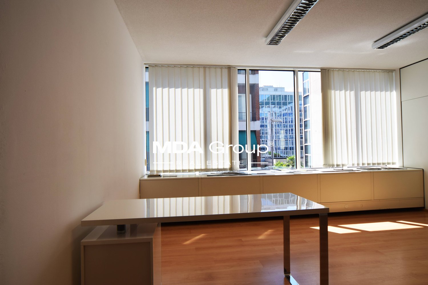 Bureau de 448m²