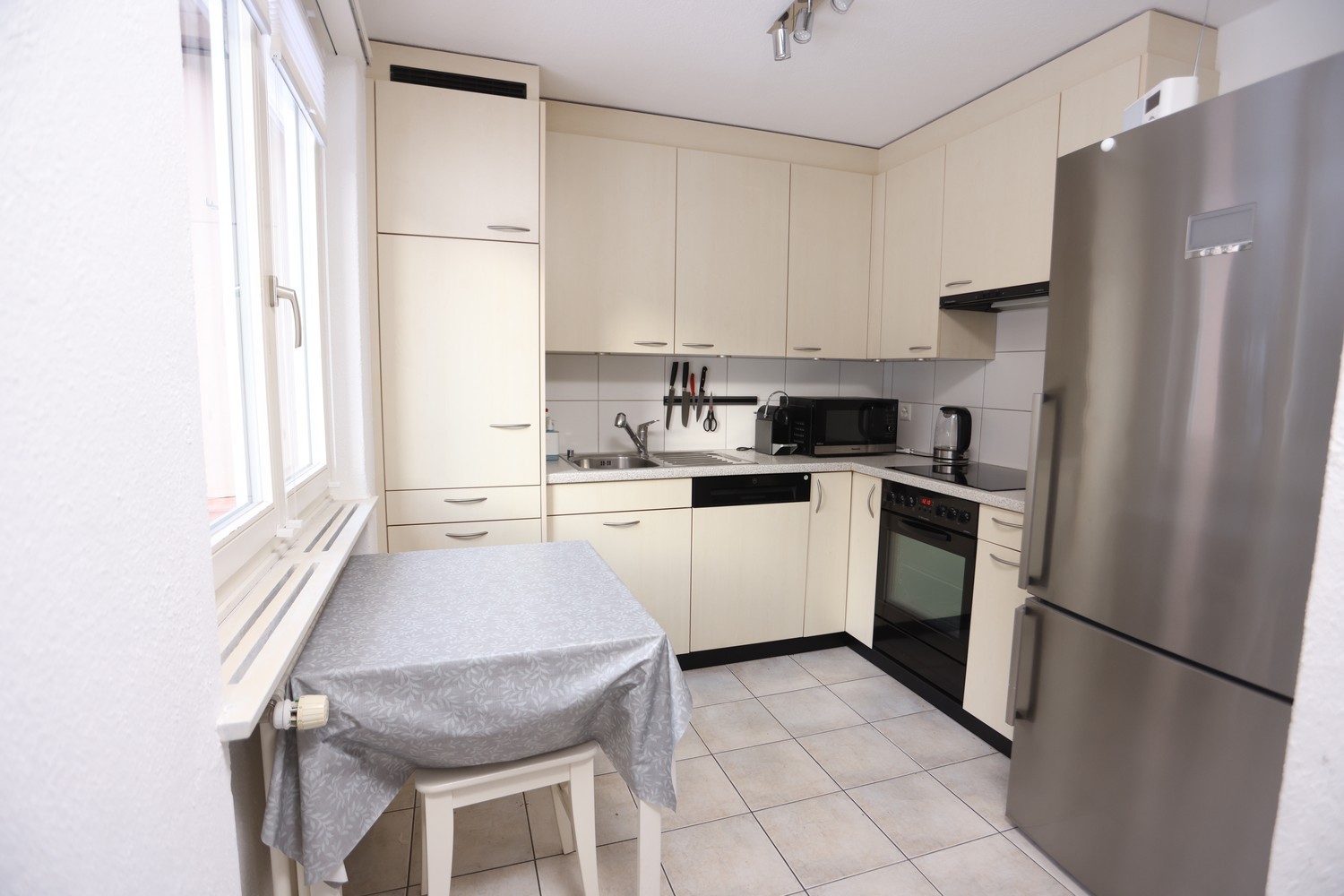 Casa singola con 5 ½ locali, foto 4 di 10