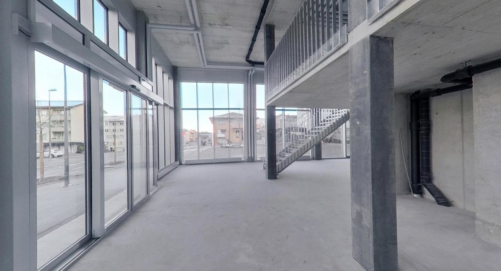 negozio di 375m²