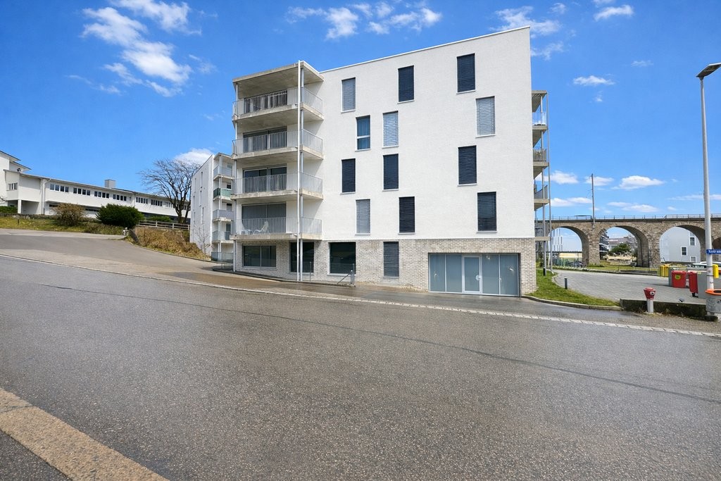 100m² commerciale