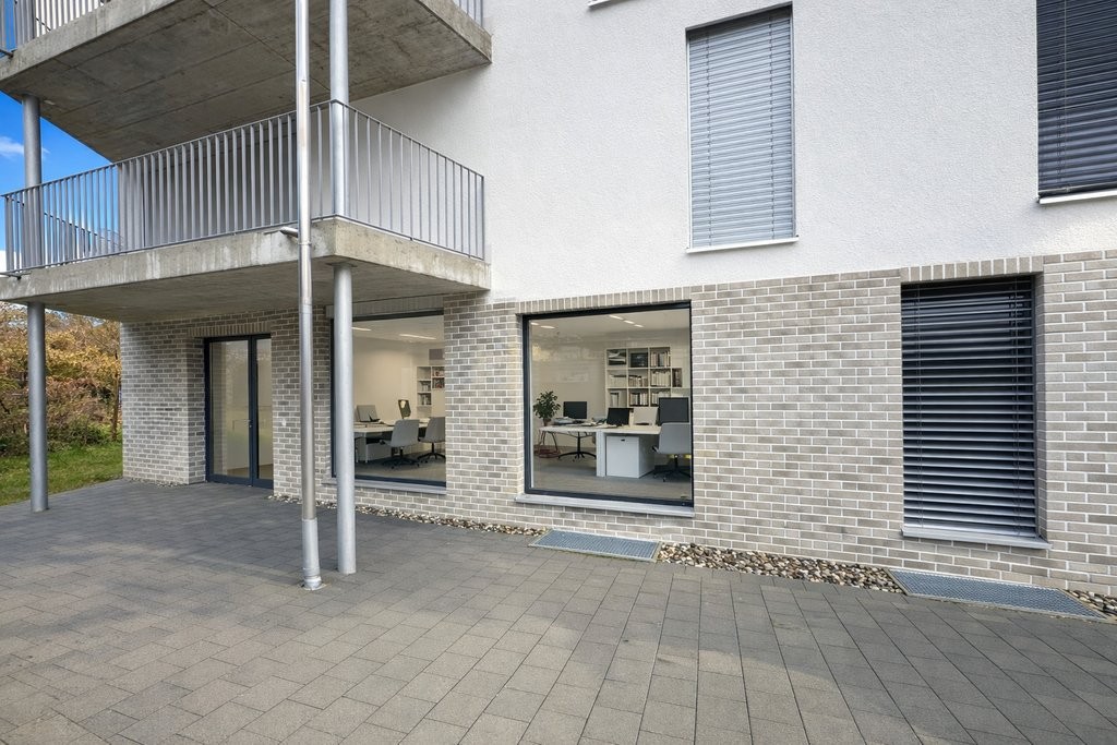 100m² commerciale