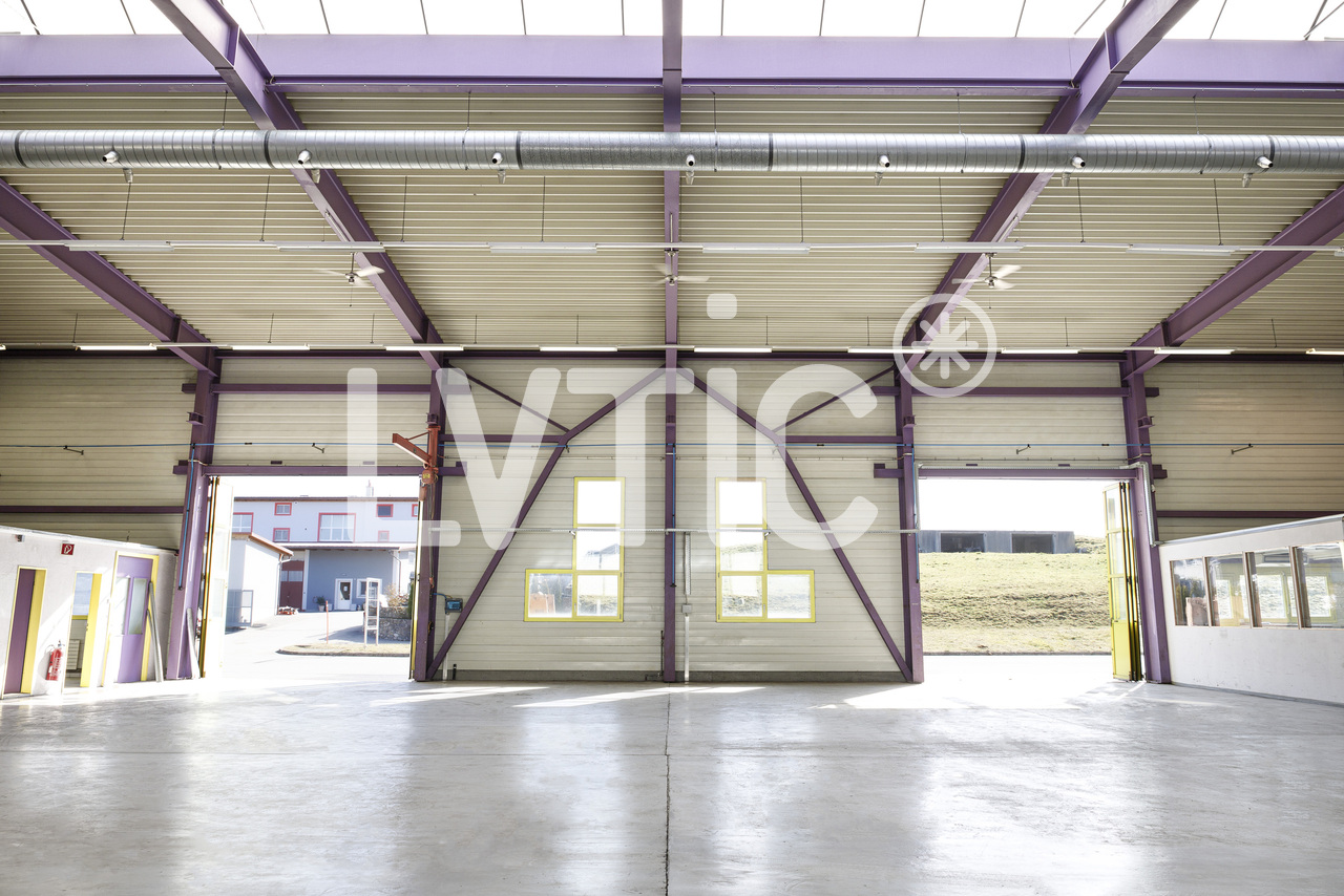 636m² oggetto industriale