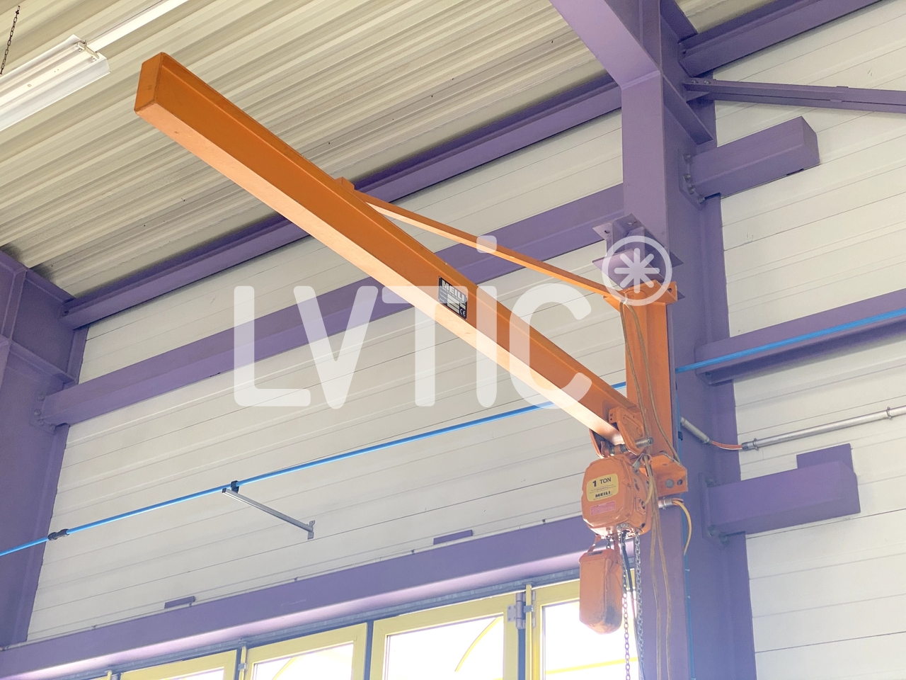 636m² oggetto industriale