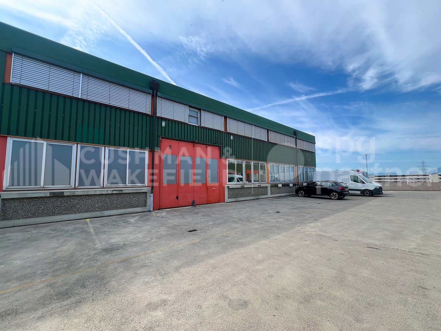 940m² commerciale