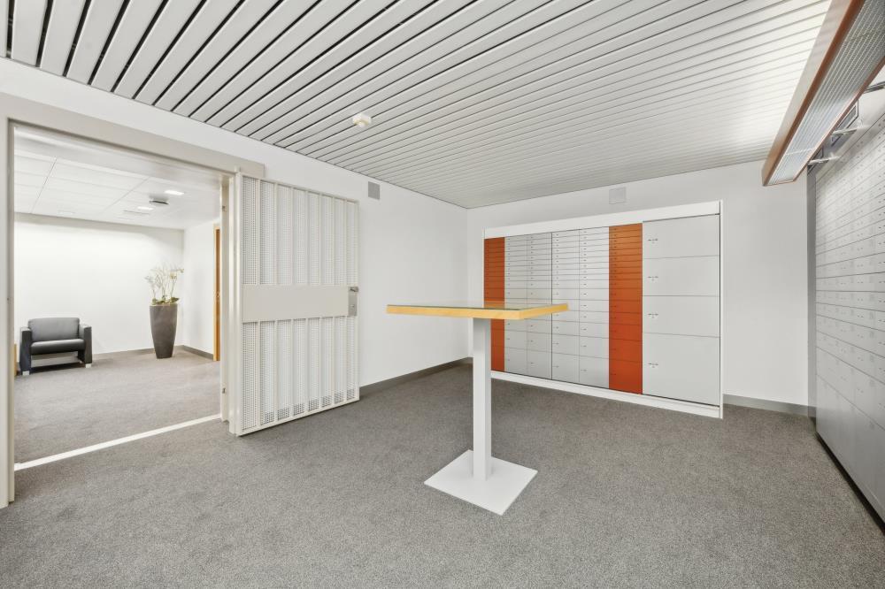 430m² commercial