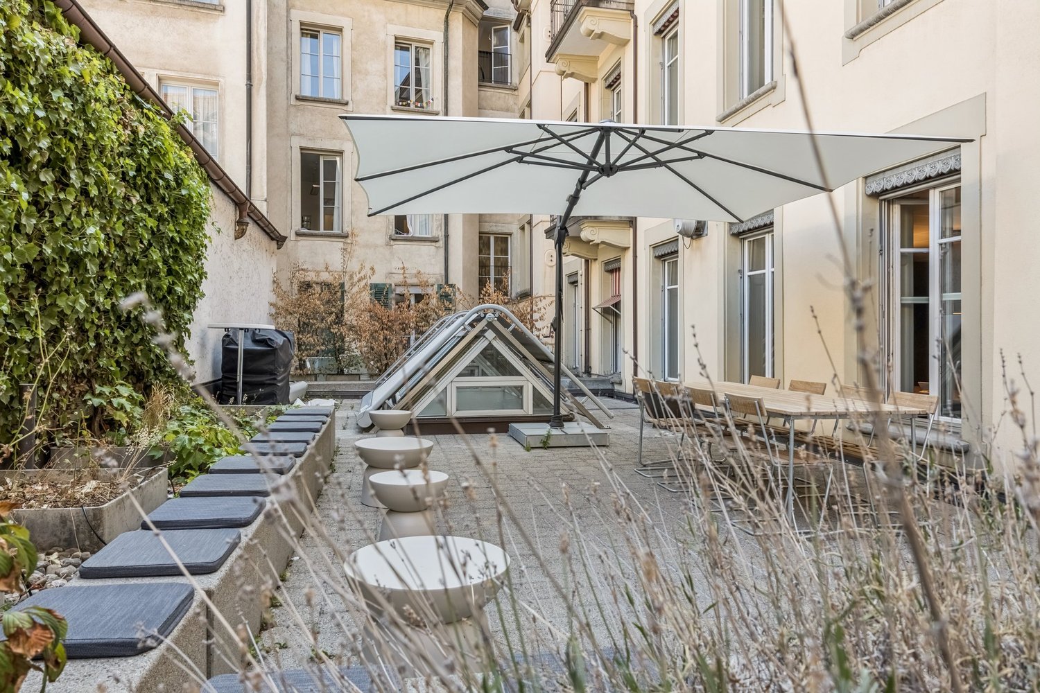 100m² bureau
