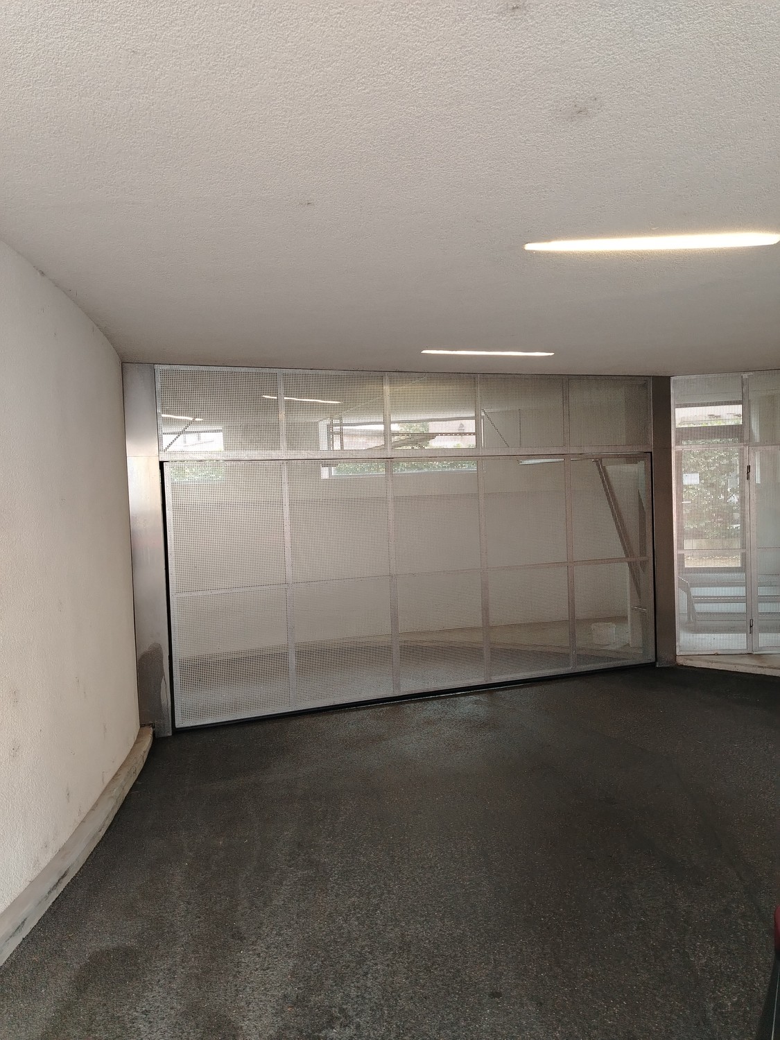 Posto auto interrato

Da affittare immediatamente: posto auto in garage coperto in Neuwiesenstrasse 33 a Winterthur. Prezzo al mese: 200 CHF.