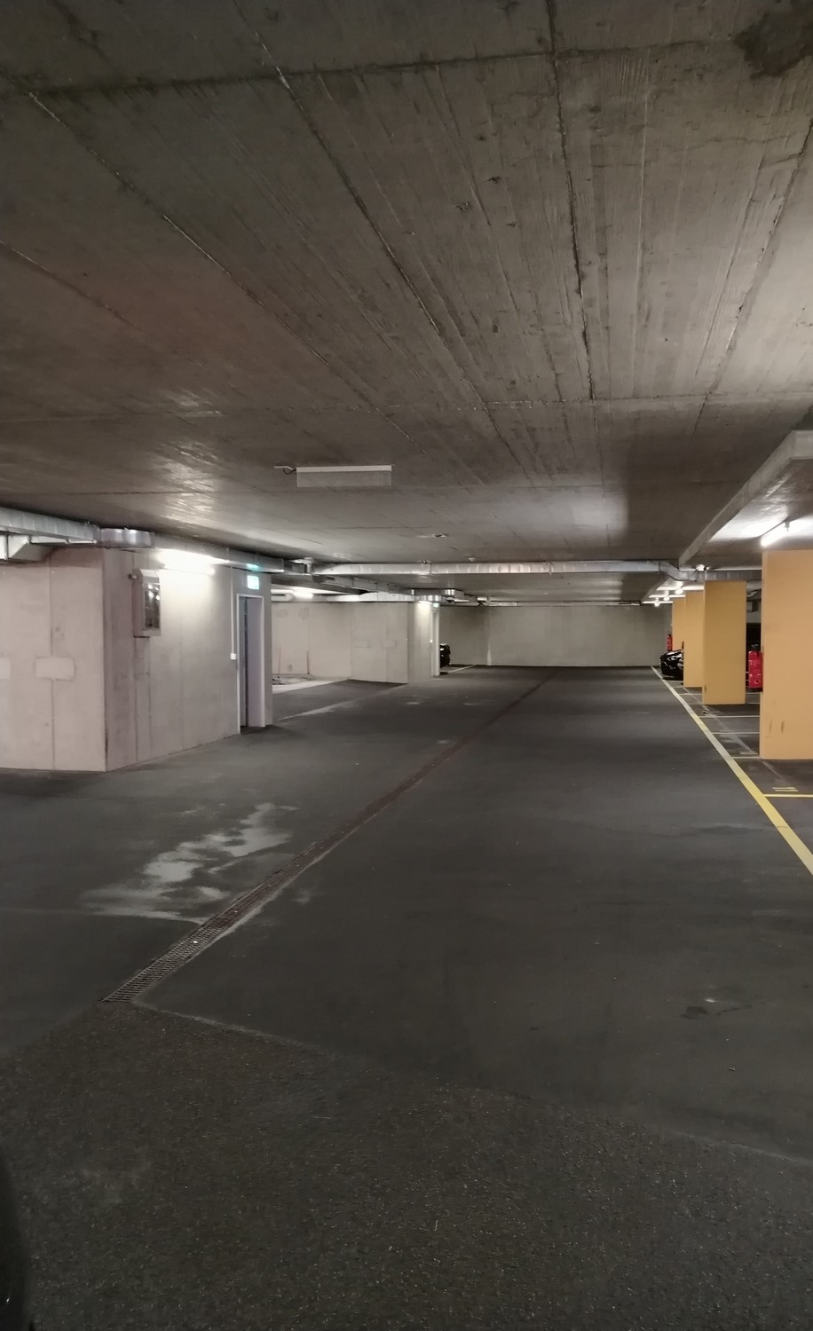 Posto auto interrato

Da affittare immediatamente: posto auto in garage coperto in Neuwiesenstrasse 33 a Winterthur. Prezzo al mese: 200 CHF.