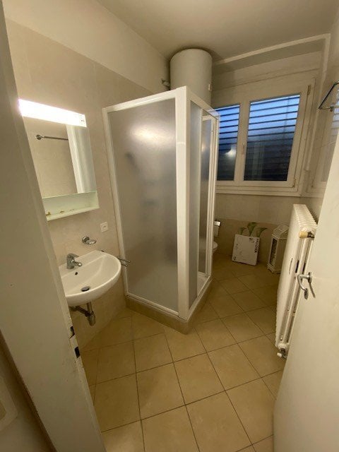 1 room single room, foto 1 di 5