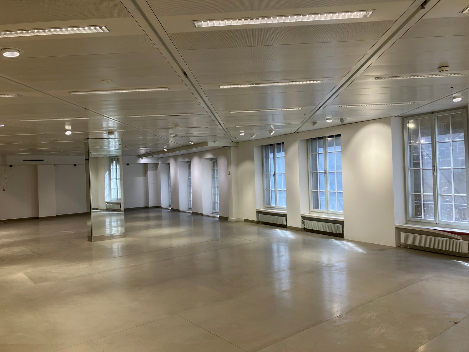420m² commercial