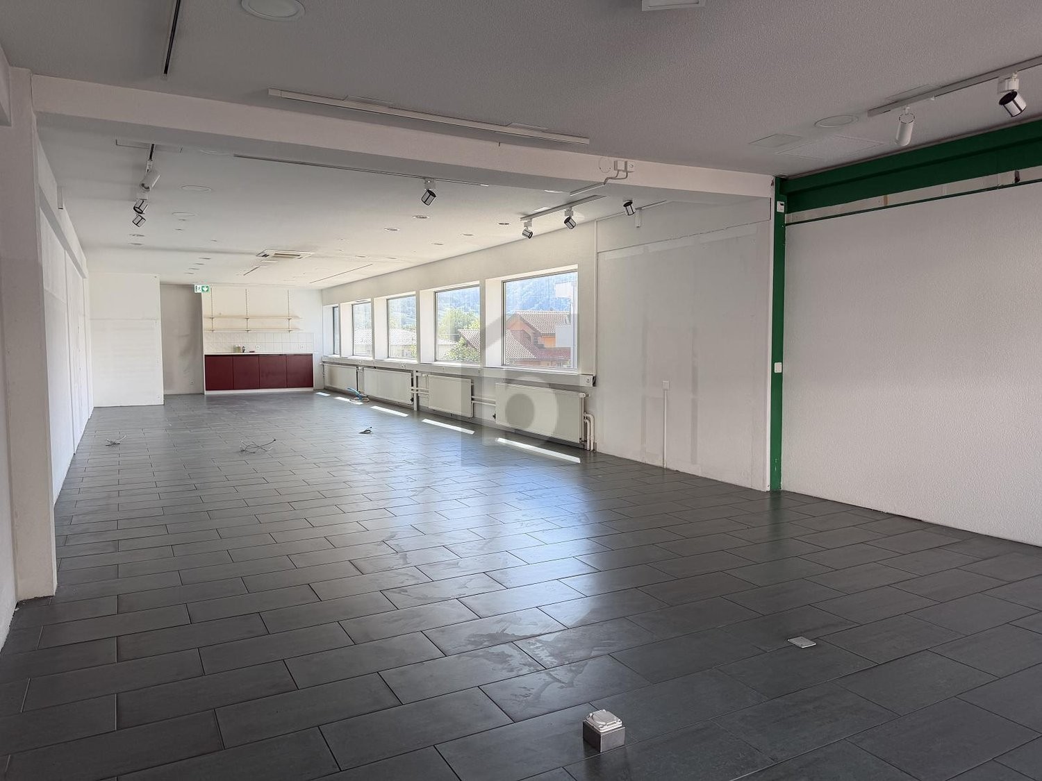 170m² centro commerciale