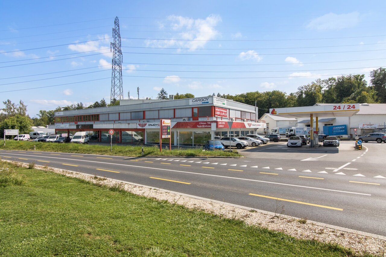 555m² ufficio