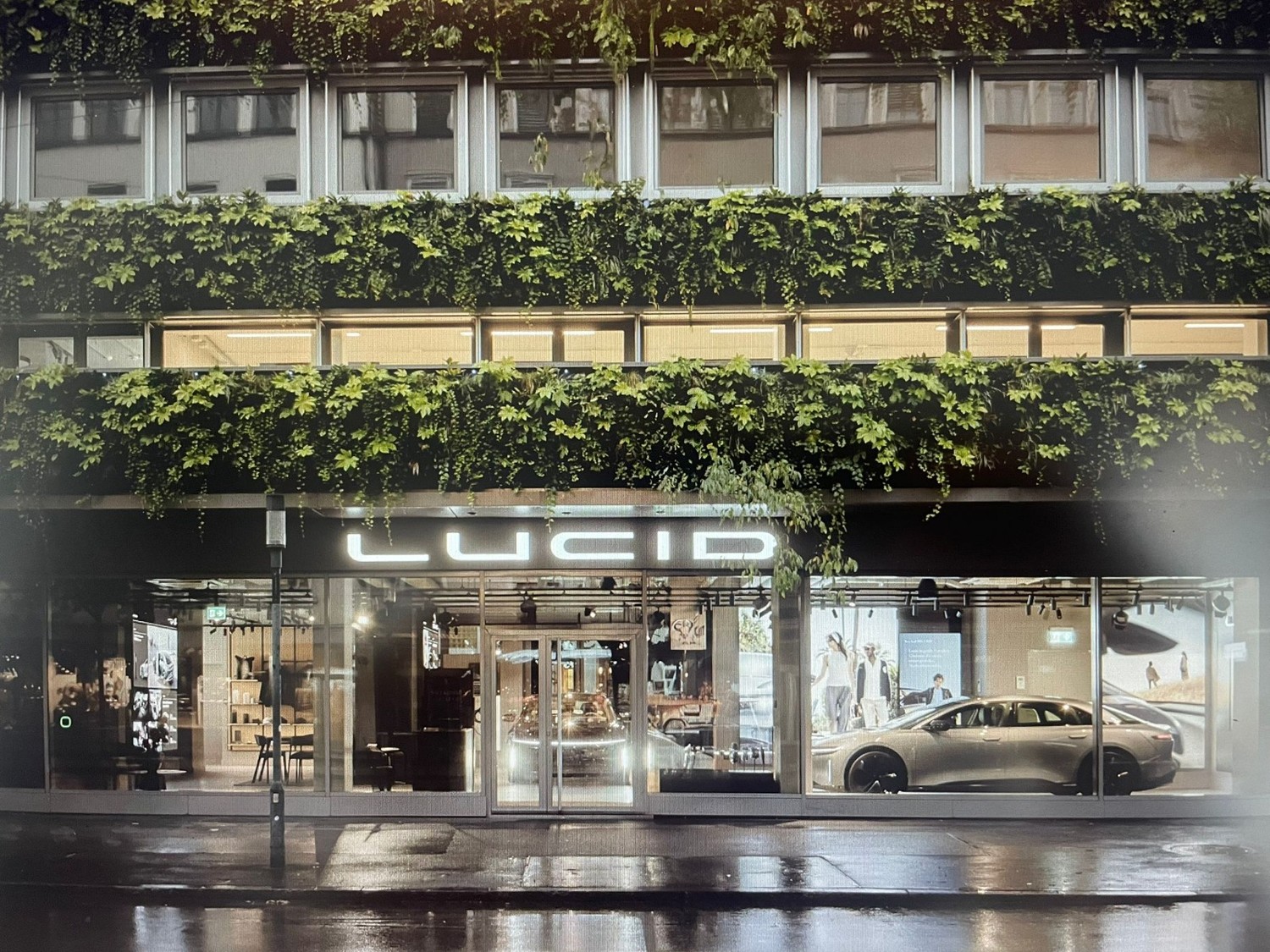 387m² office, foto 1 di 10