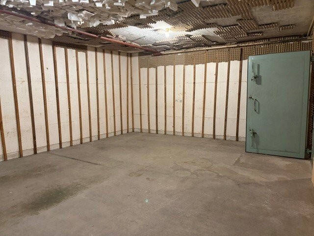 40m² commercial