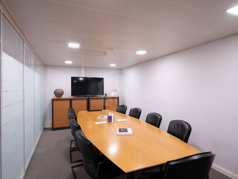 161m² office