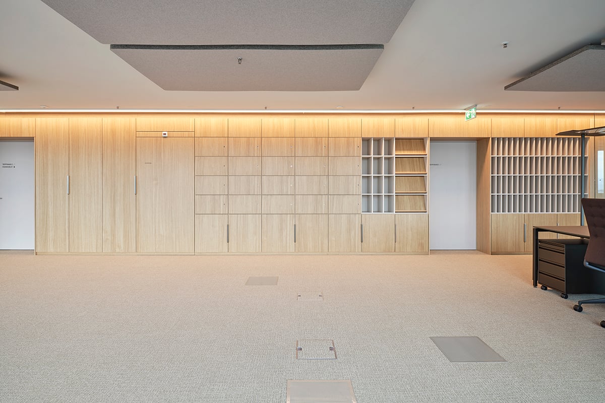 332m² ufficio, foto 7 di 10