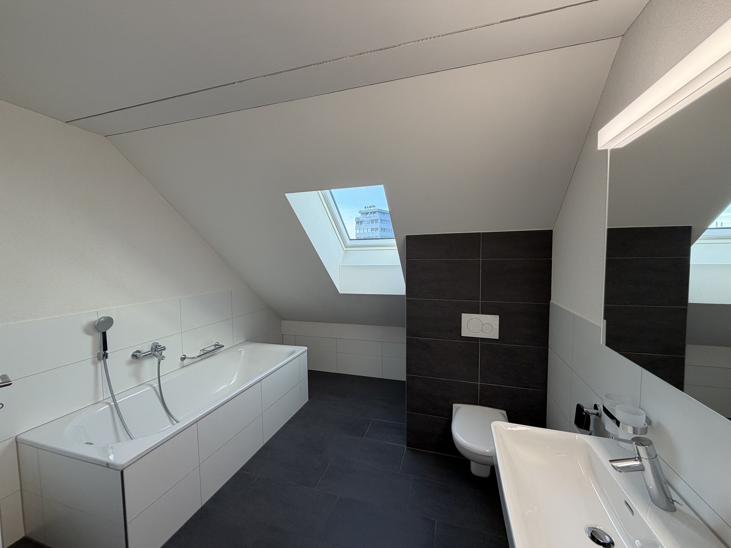 Appartamento di 5 ½ locali, foto 4 di 10
