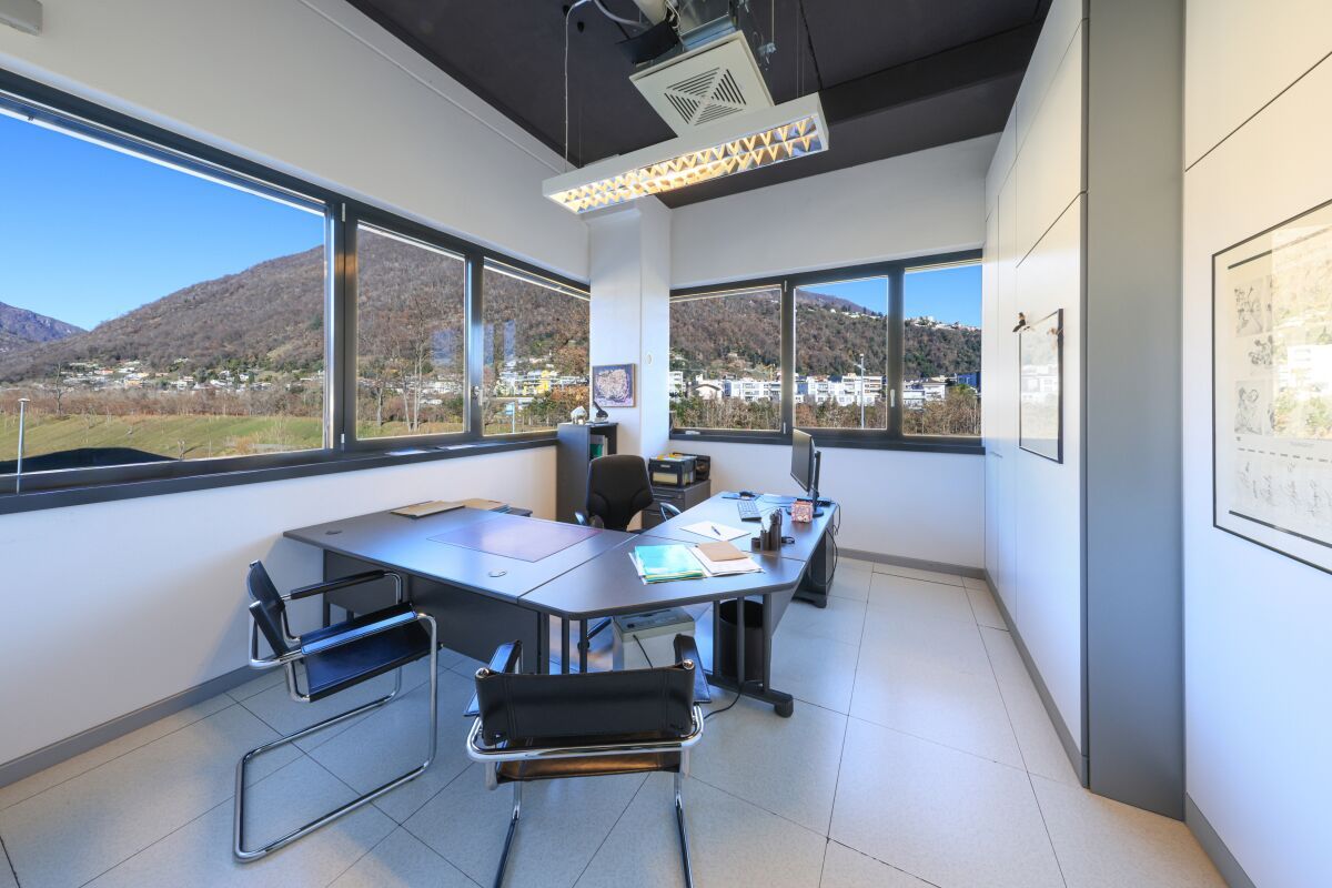 120m² commerciale