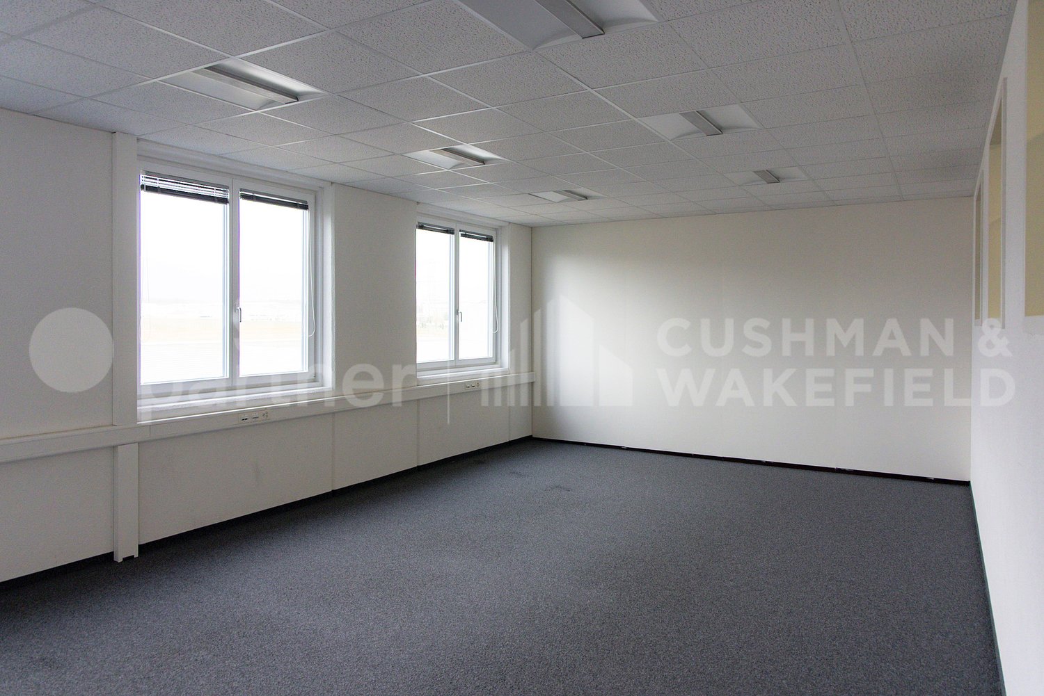 370m² ufficio, foto 3 di 3
