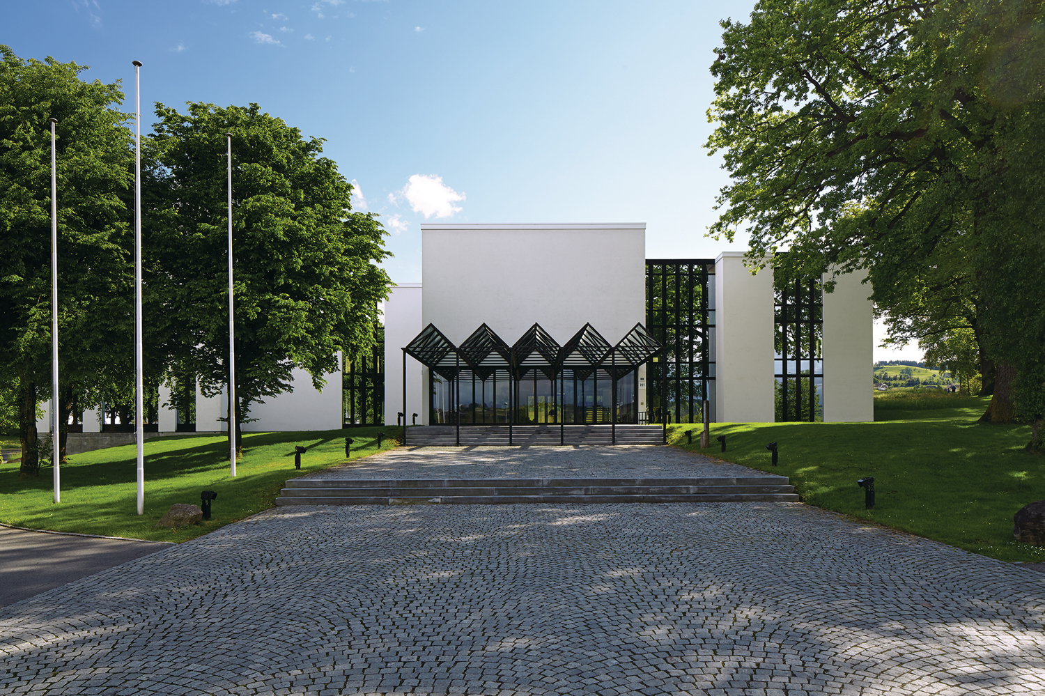 300m² office