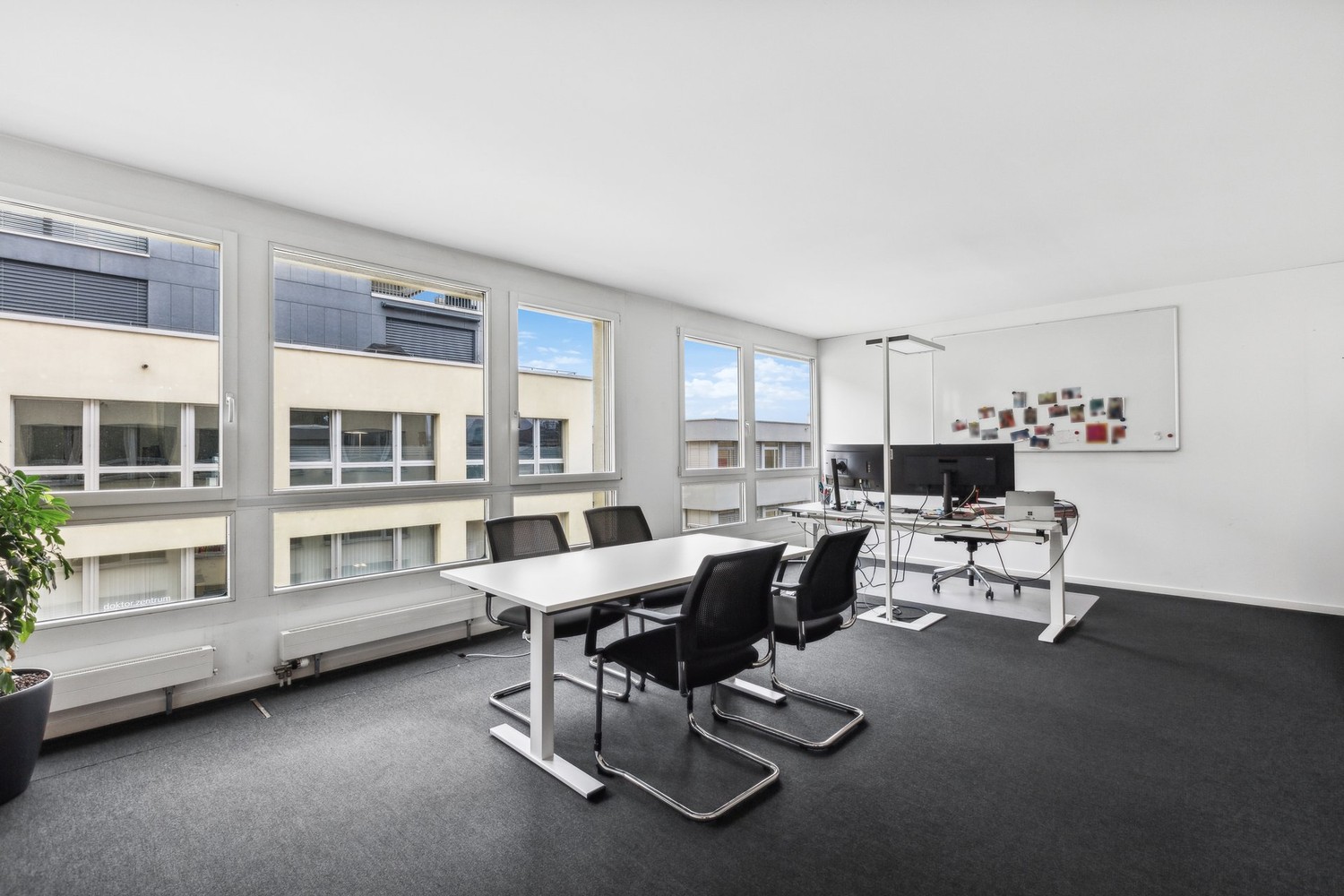 582m² ufficio