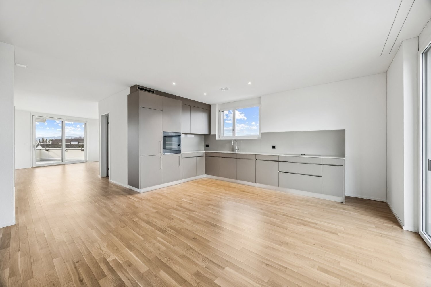 Appartamento attico di 4 ½ locali, foto 4 di 10
