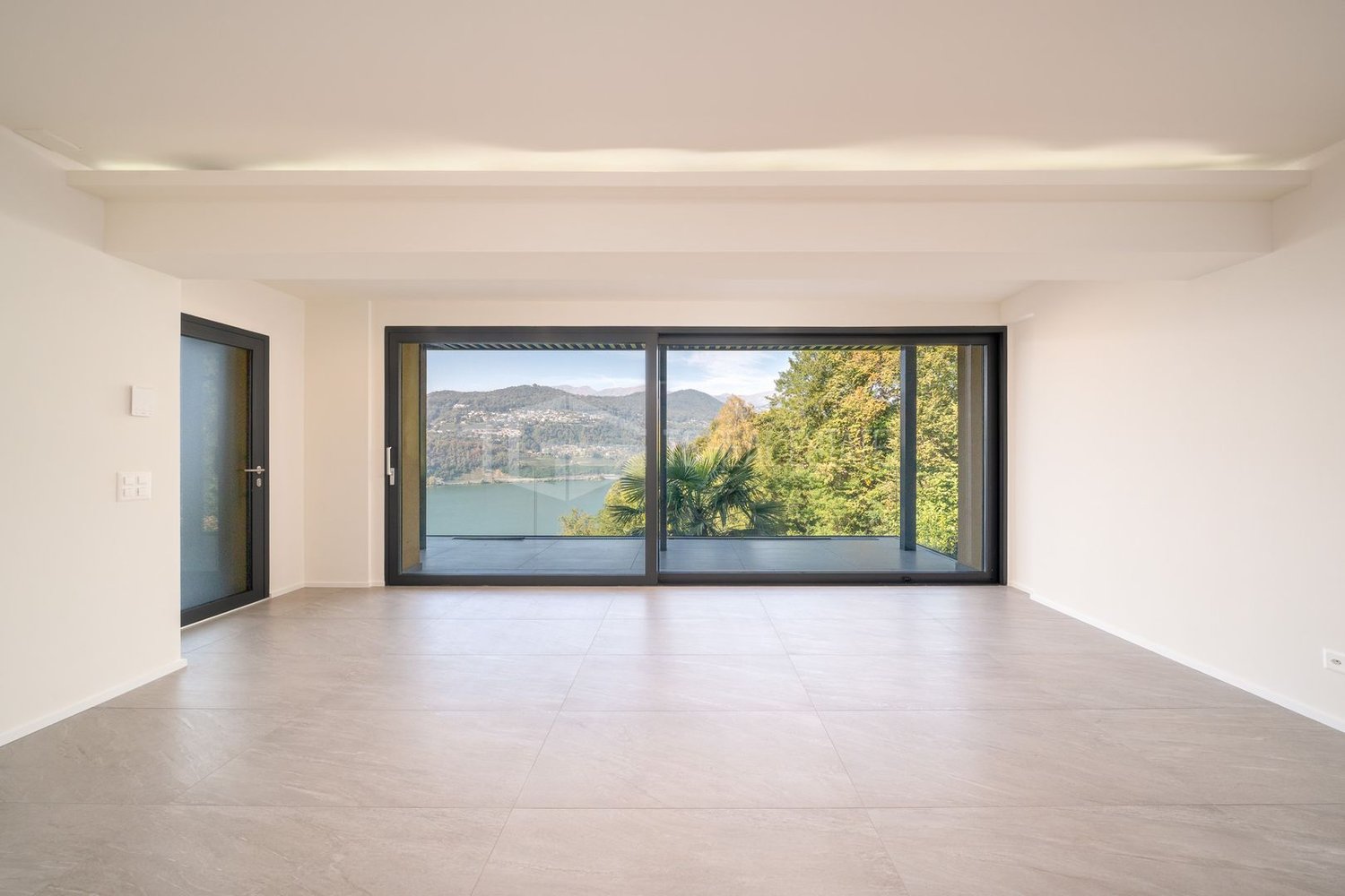 Appartamento di 2 ½ locali, foto 1 di 10