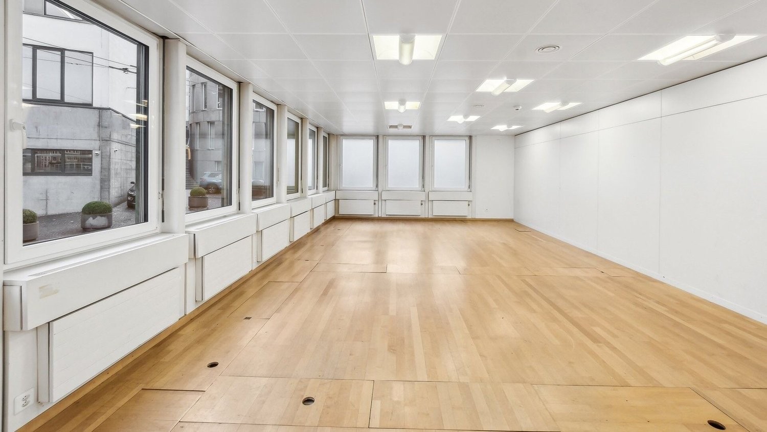 385m² ufficio