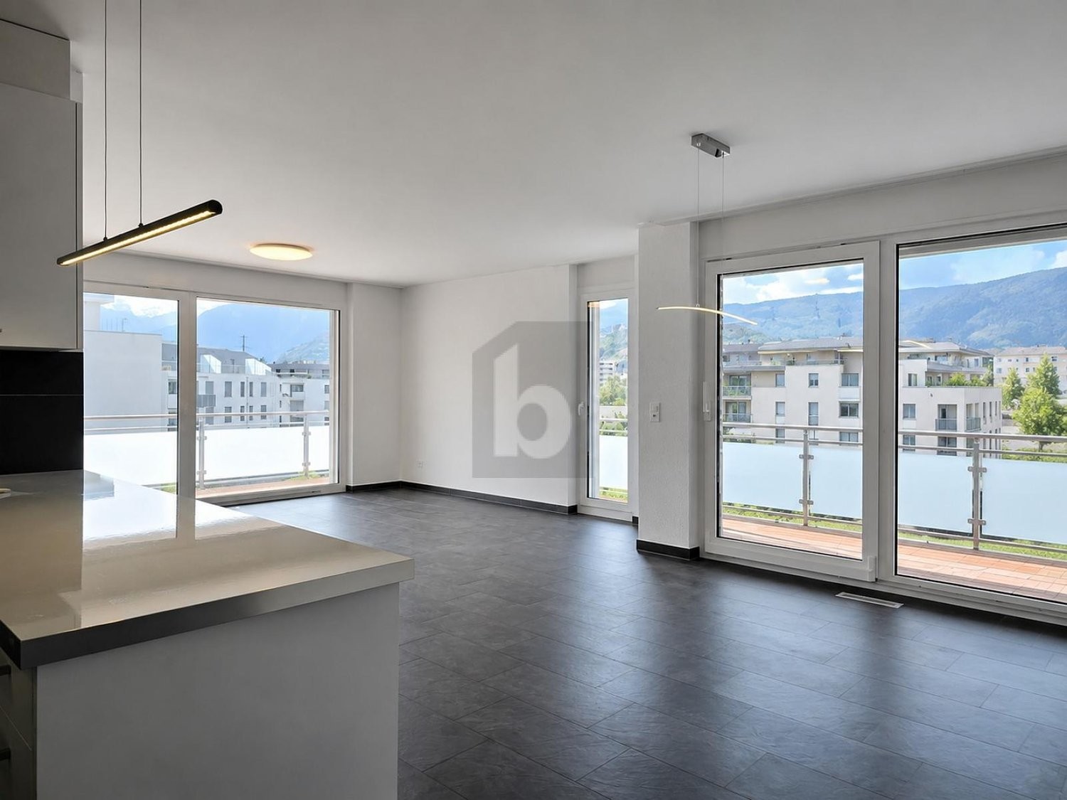 Appartamento di 4 ½ locali, foto 2 di 4