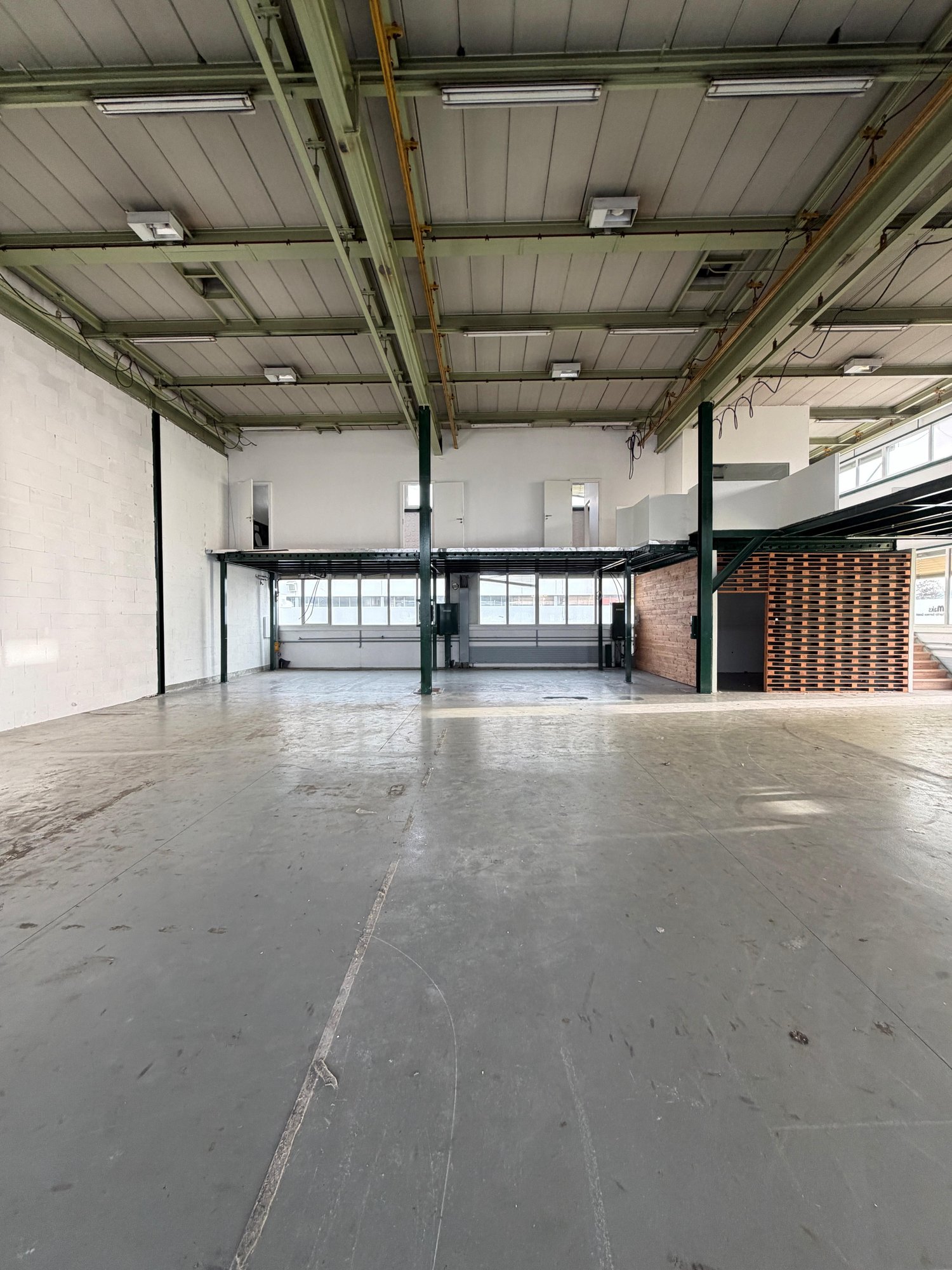 517m² commerciale