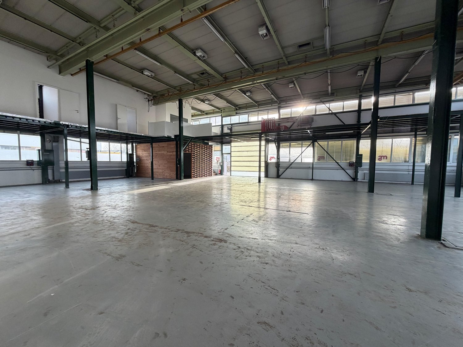 517m² commerciale