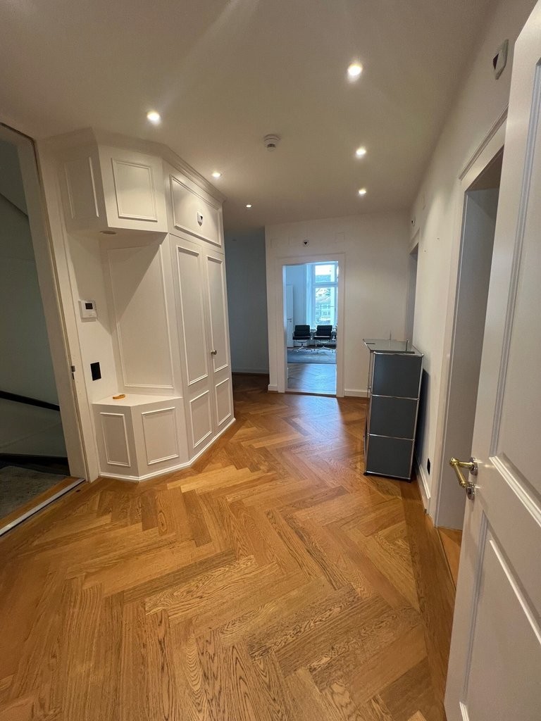 ufficio di 135m², foto 2 di 10