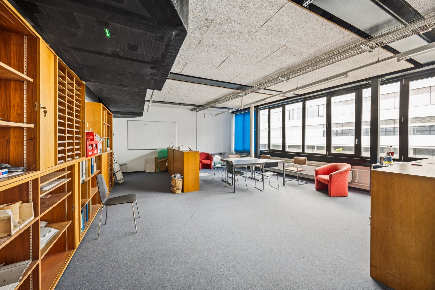 410m² commerciale, foto 7 di 10