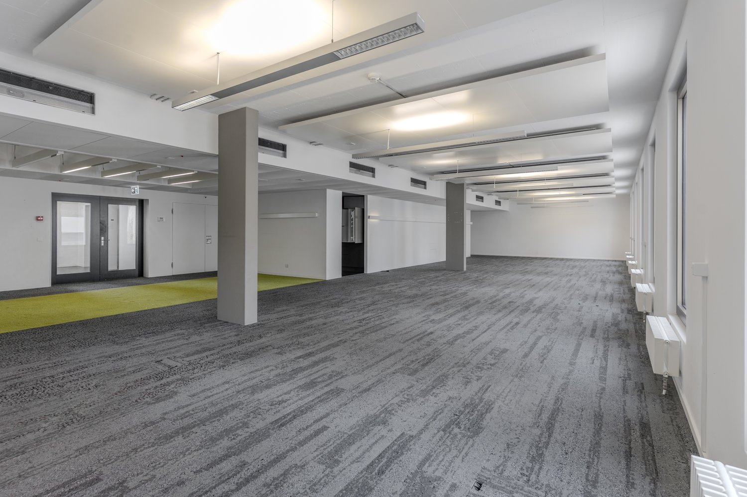 768m² ufficio, foto 2 di 8