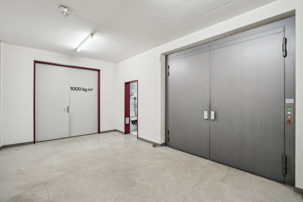 194m² commerciale