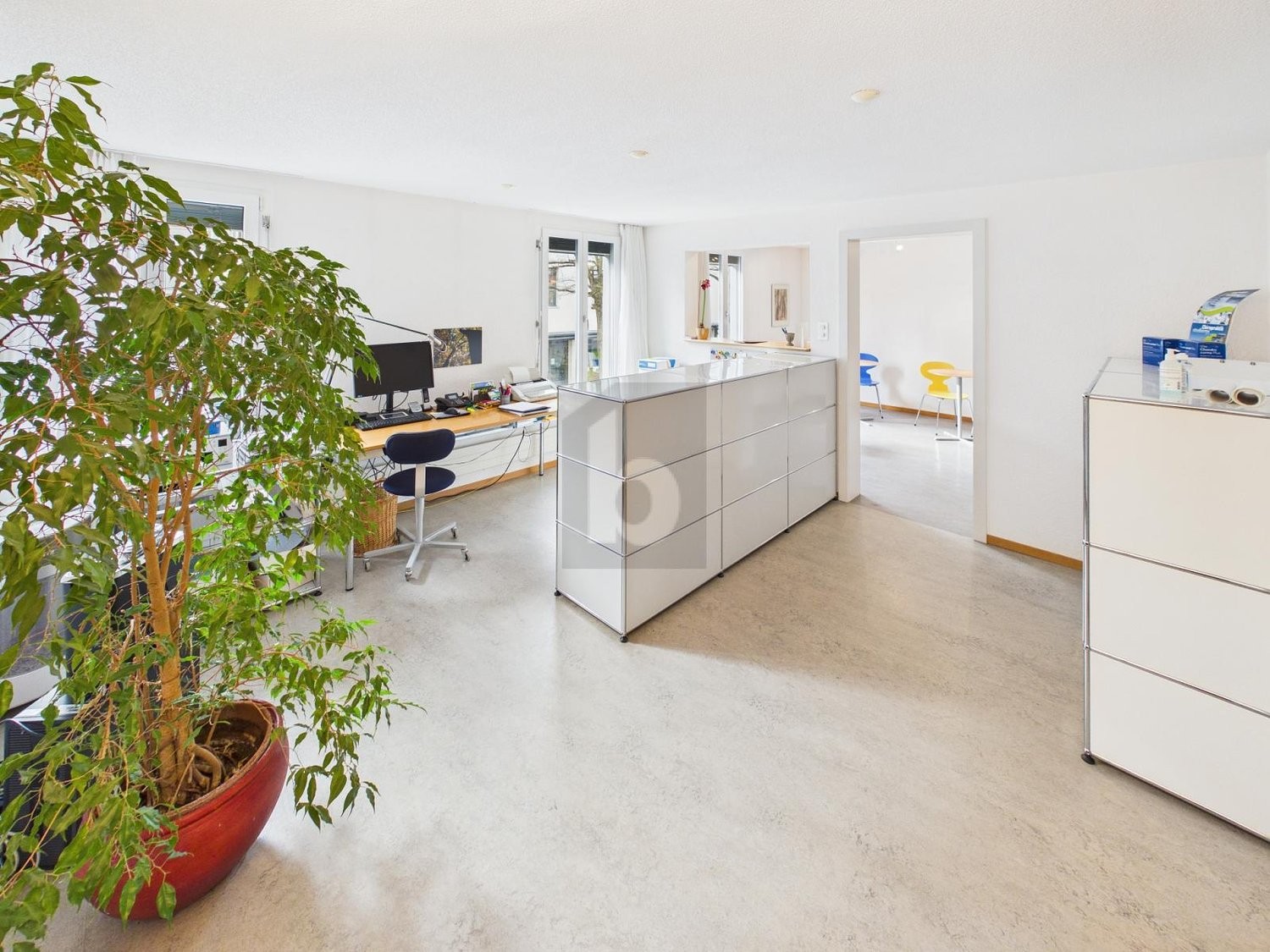 studio di 140m², foto 2 di 4