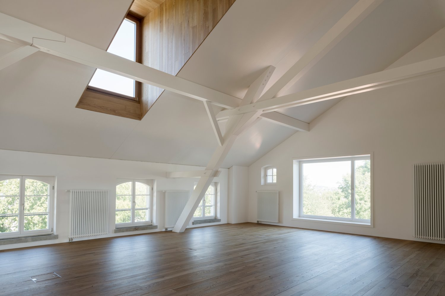 777m² bureau